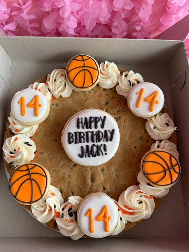 Basketball with Minis and Center Piece Cookie